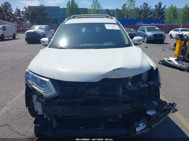 Nissan ROGUE S 2017 5N1AT2MT1HC838569 Image 13