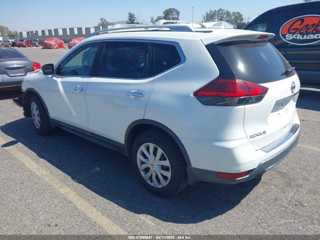 Nissan ROGUE S 2017 5N1AT2MT1HC838569 Image 3