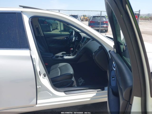 JN1EV7AP1HM743995 Infiniti Q50 3.0t Premium