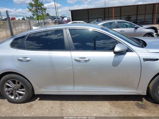 5XXGT4L32KG282081 KIA Optima Lx