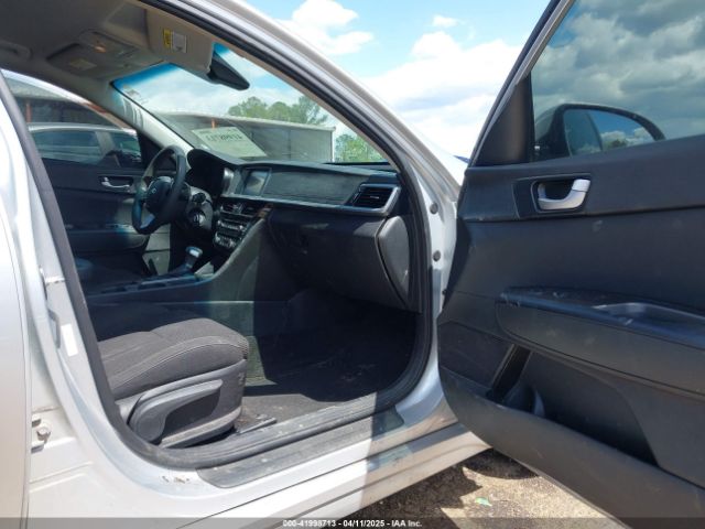 5XXGT4L32KG282081 KIA Optima Lx