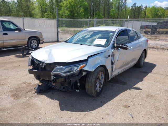 5XXGT4L32KG282081 KIA Optima Lx