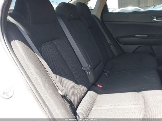 5XXGT4L32KG282081 KIA Optima Lx
