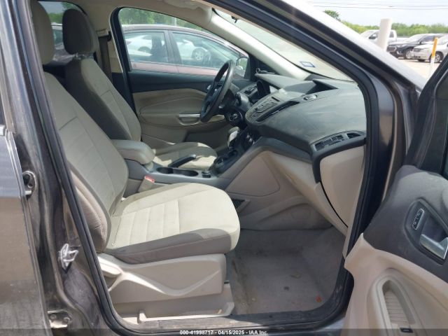 1FMCU0G73FUA61294 Ford ESCAPE SE