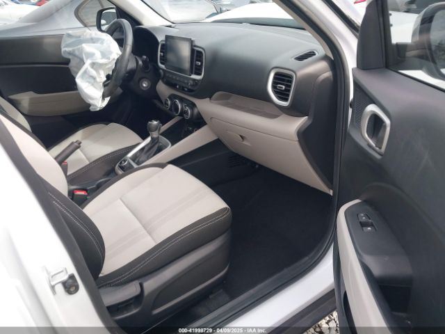 KMHRC8A31NU132315 Hyundai Venue Sel