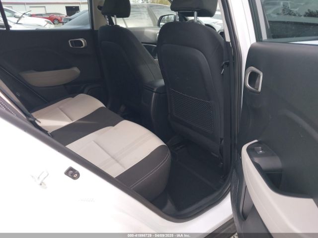 KMHRC8A31NU132315 Hyundai Venue Sel