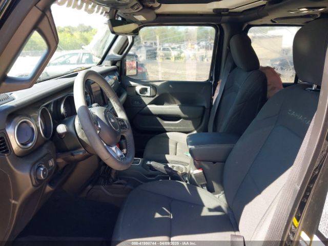 1C4HJXEG4PW624339 Jeep Wrangler 4-door Sahara 4x4