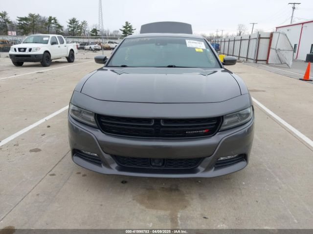 2C3CDXHG0JH217495 Dodge Charger Sxt Plus Rwd