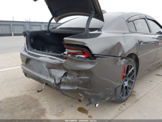 2C3CDXHG0JH217495 Dodge Charger Sxt Plus Rwd