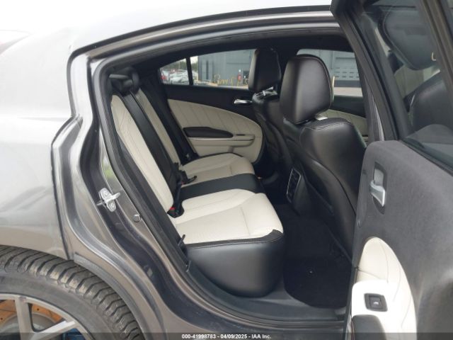 2C3CDXHG0JH217495 Dodge Charger Sxt Plus Rwd