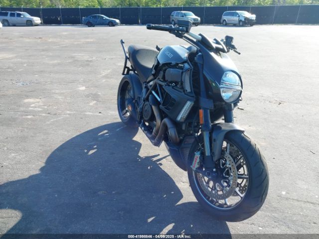 2011 DUCATI DIAVEL ZDM13BLW0BB000860