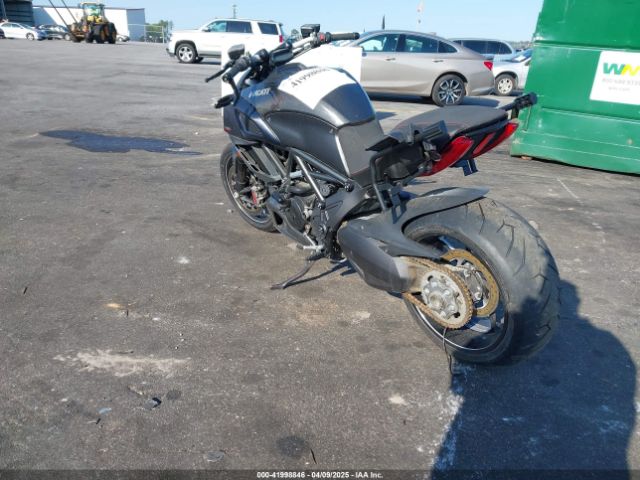 2011 DUCATI DIAVEL ZDM13BLW0BB000860 Photo 2