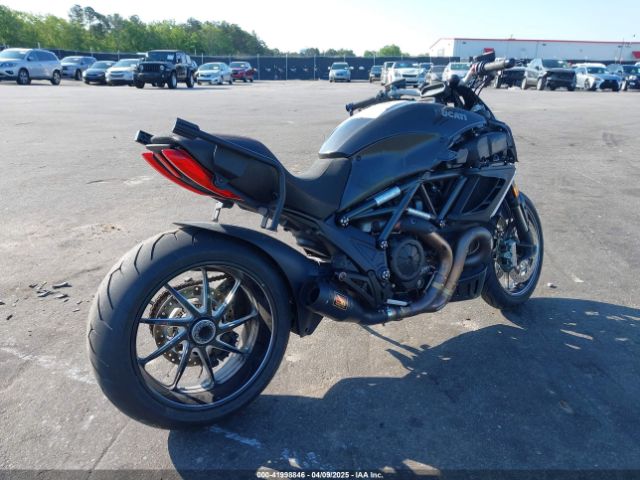 2011 DUCATI DIAVEL ZDM13BLW0BB000860 Photo 3