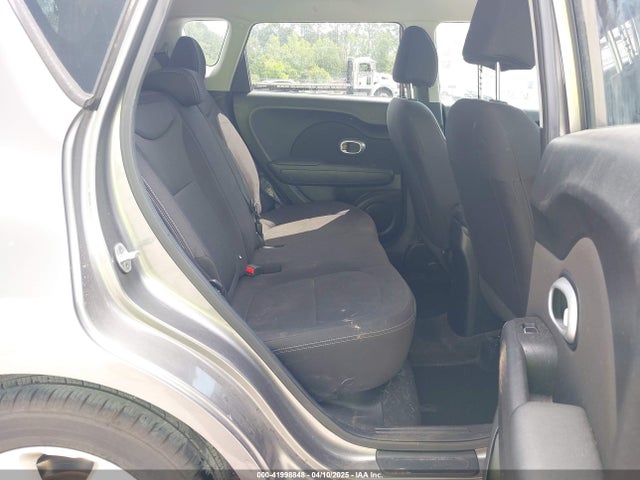 KNDJN2A27K7673749 KIA Soul