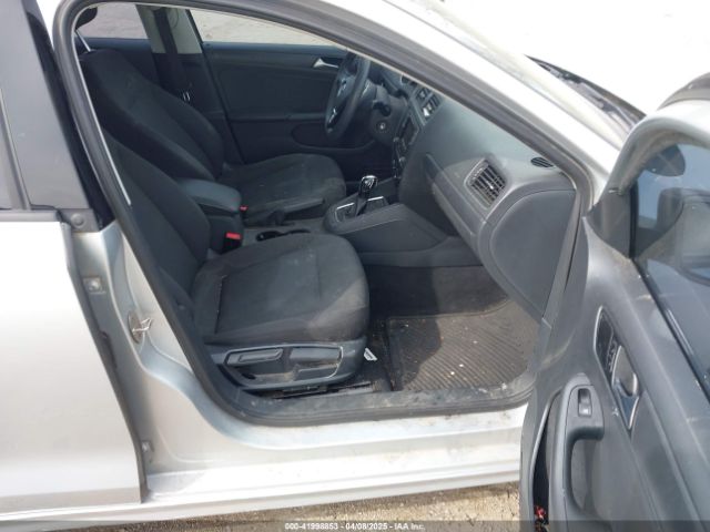 3VW267AJ7GM276977 Volkswagen Jetta 1.4t S