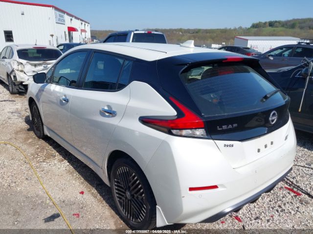 2023 NISSAN LEAF 1N4CZ1CV3PC553045 Photo 2