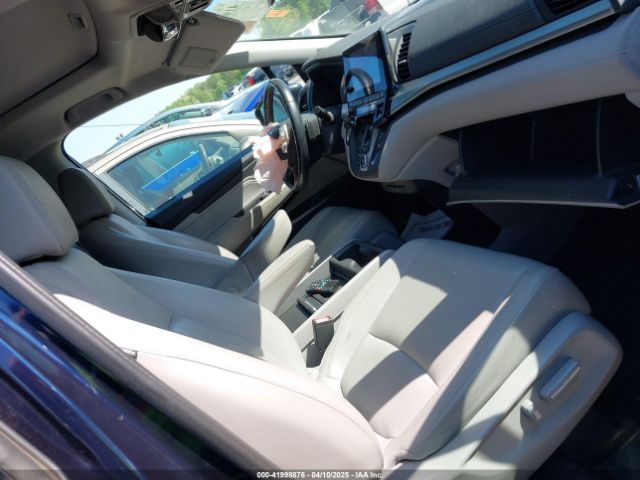 5FNRL6H89JB078713 Honda Odyssey Touring
