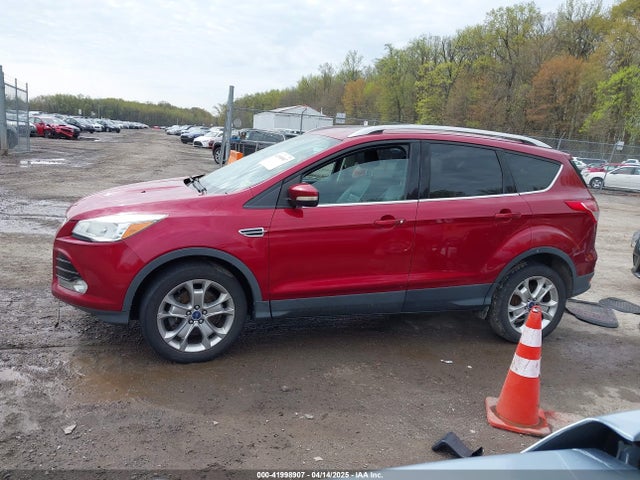 1FMCU9J9XEUA87081 Ford Escape Titanium