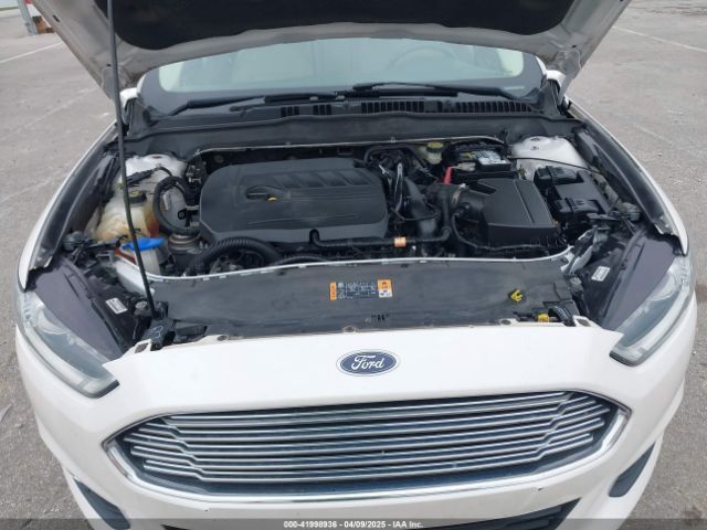 3FA6P0HD5ER232622 Ford FUSION SE