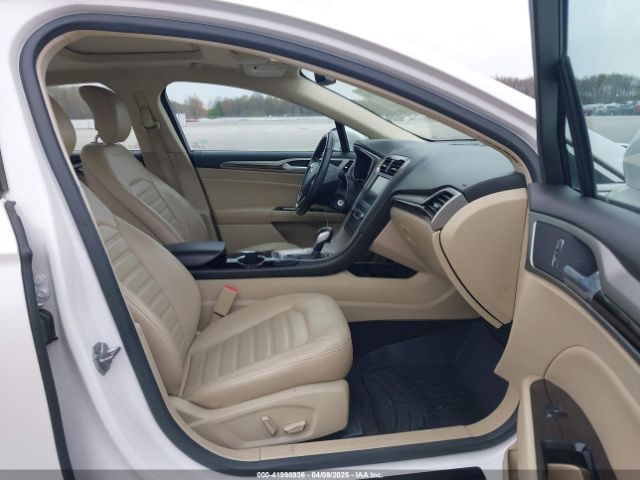 3FA6P0HD5ER232622 Ford FUSION SE