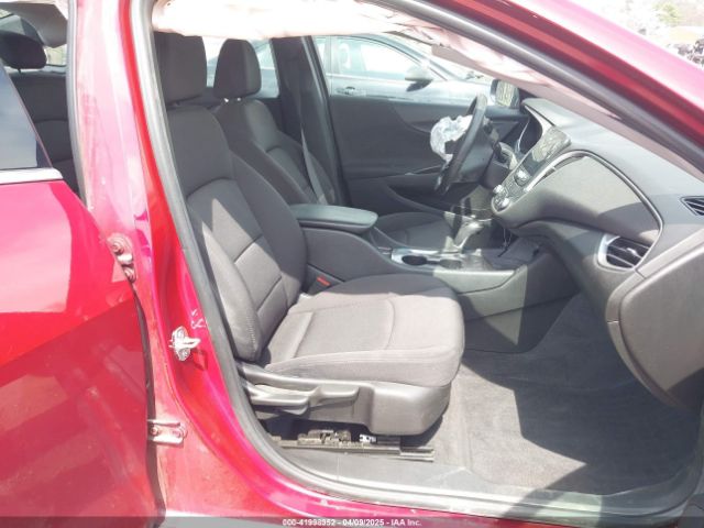 1G1ZG5ST4KF209922 Chevrolet MALIBU RS