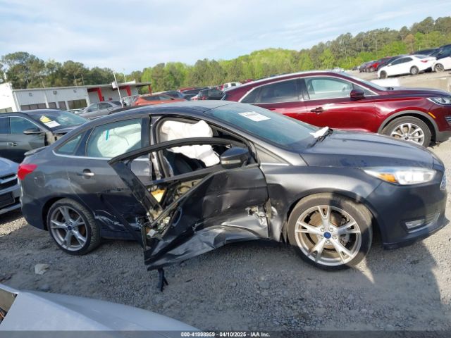 1FADP3J25GL282293 Ford Focus Titanium