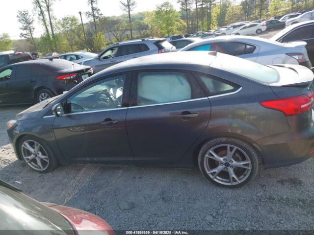 1FADP3J25GL282293 Ford Focus Titanium