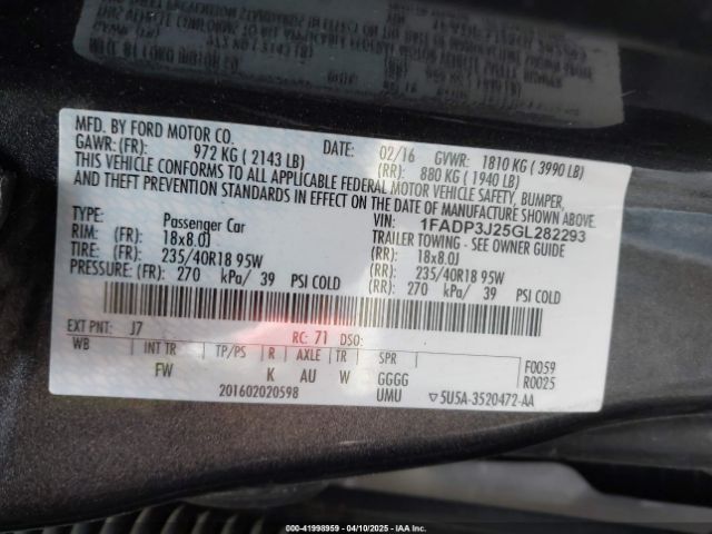 1FADP3J25GL282293 Ford Focus Titanium