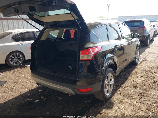 1FMCU9GX5GUB10548 Ford ESCAPE SE