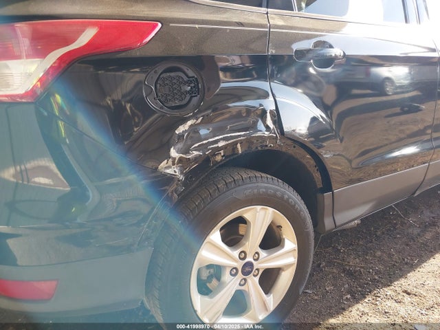 1FMCU9GX5GUB10548 Ford ESCAPE SE