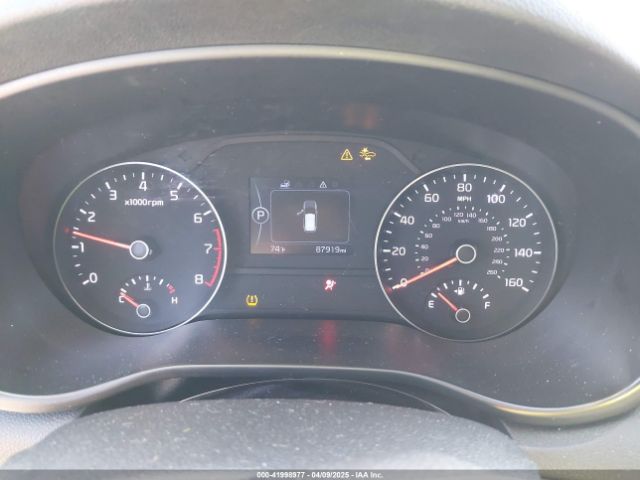 KNDPM3AC9J7392868 KIA Sportage Lx