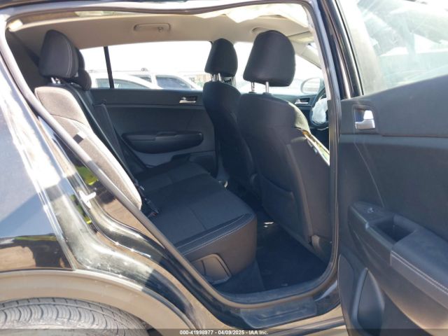 KNDPM3AC9J7392868 KIA Sportage Lx