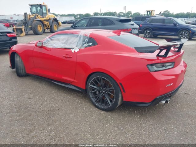 2018 CHEVROLET CAMARO 1G1FK1R60J0182357 Photo 2
