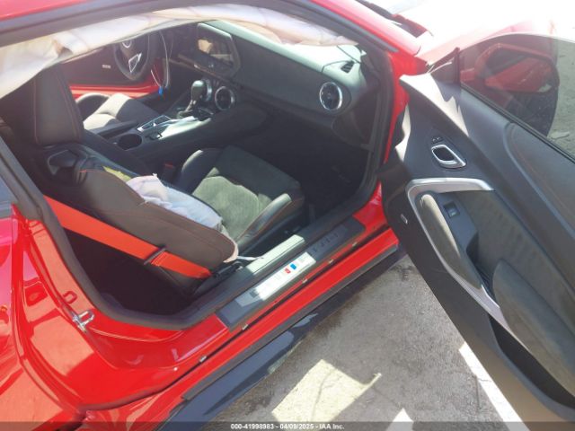 2018 CHEVROLET CAMARO 1G1FK1R60J0182357 Photo 4