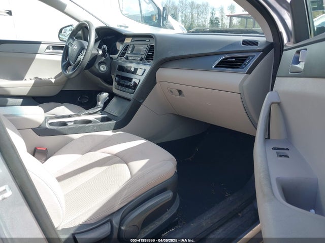 5NPE24AF9FH177166 Hyundai SONATA SE