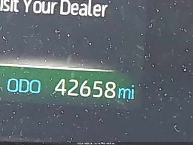 5TDKRKEC4NS114889 Toyota SIENNA LE