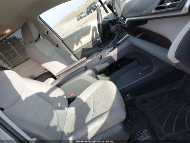5TDKRKEC4NS114889 Toyota SIENNA LE