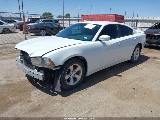 2C3CDXHGXEH259498 Dodge Charger Sxt
