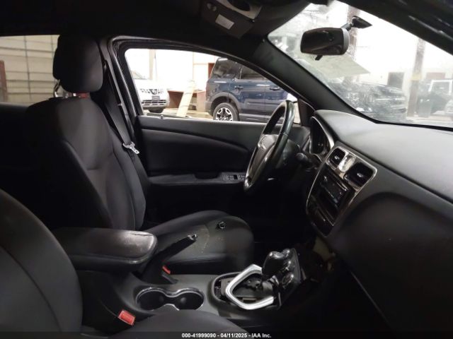 2014 CHRYSLER 200 1C3CCBBB3EN198117 Photo 4