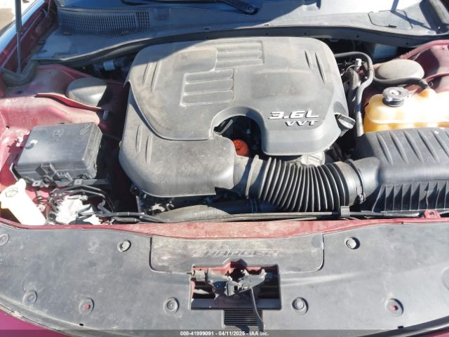 2C3CDXHG5KH737869 Dodge Charger Gt Rwd