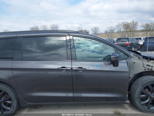 2C4RC1GG1KR575062 Chrysler Pacifica Limited