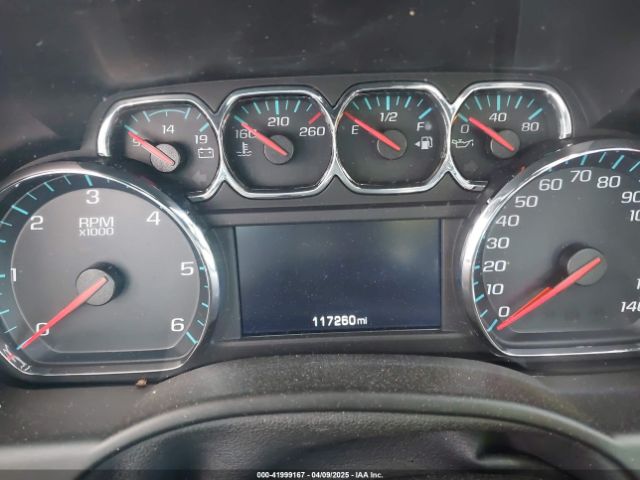 1GNSKBKC2KR338107 Chevrolet Tahoe Lt