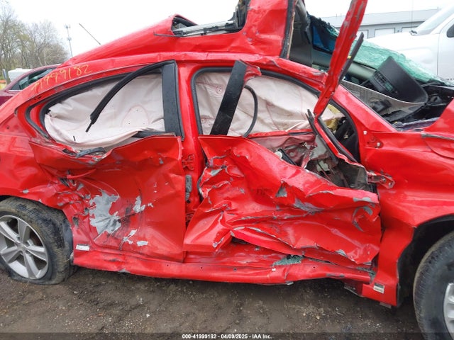 1G1PE5SB5F7132563 Chevrolet Cruze 2lt Auto