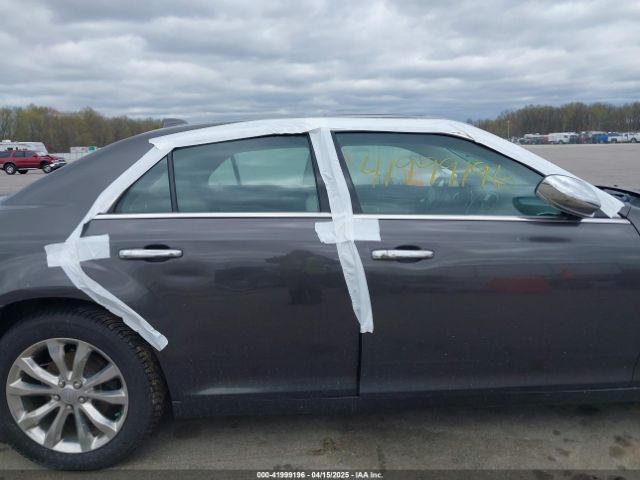2C3CCAKG4JH304518 Chrysler 300 Limited Awd
