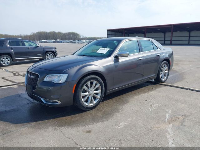 2C3CCAKG4JH304518 Chrysler 300 Limited Awd