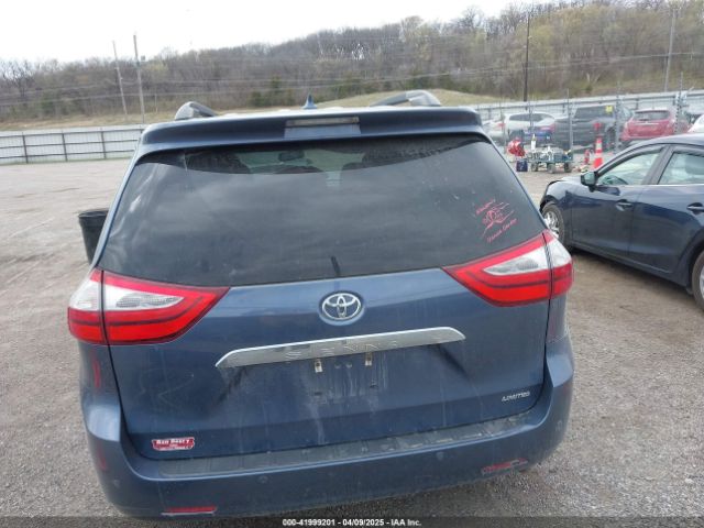 5TDYZ3DC8HS802819 Toyota Sienna Limited Premium 7 Passenger