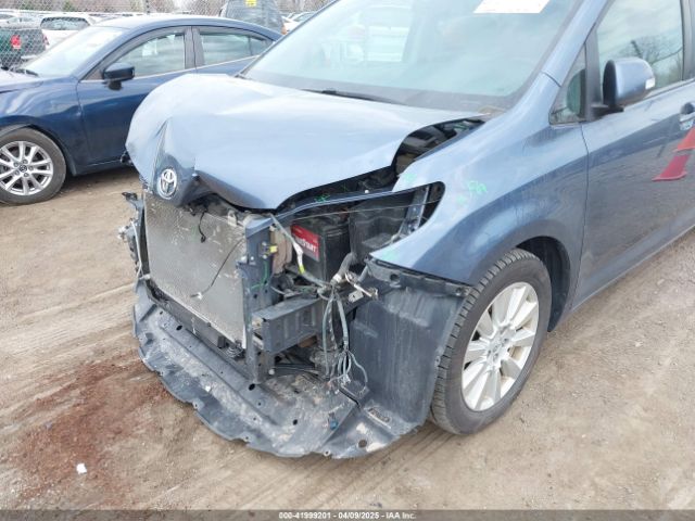 5TDYZ3DC8HS802819 Toyota Sienna Limited Premium 7 Passenger