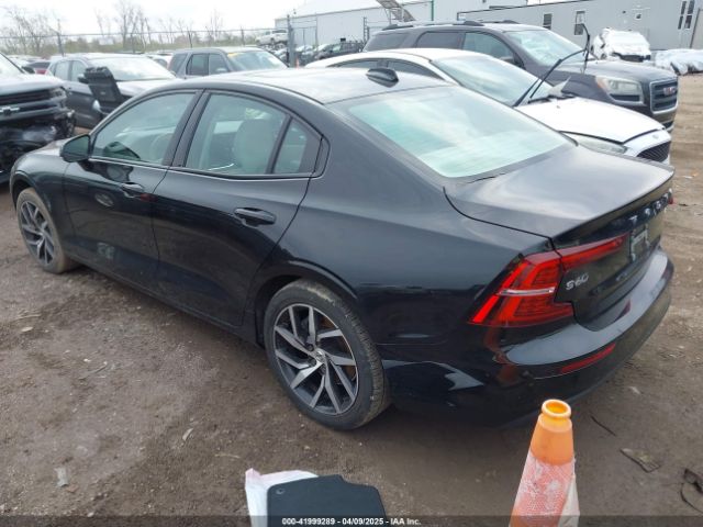 7JR102FKXKG009468 Volvo S60 T5 Momentum