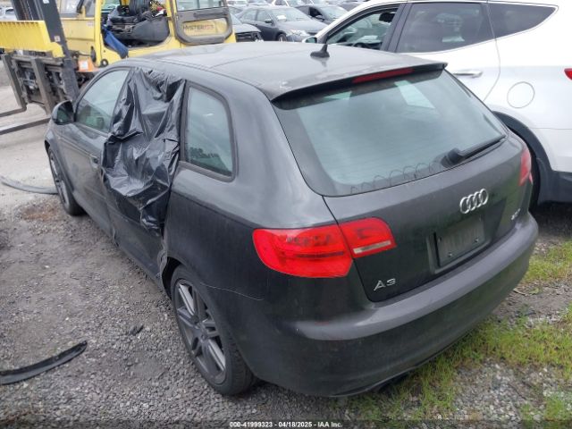 2010 AUDI A3 WAUKEAFM4AA169327 Photo 2