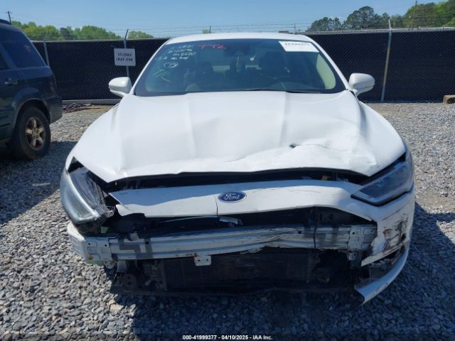 3FA6P0HD9HR388280 Ford FUSION SE